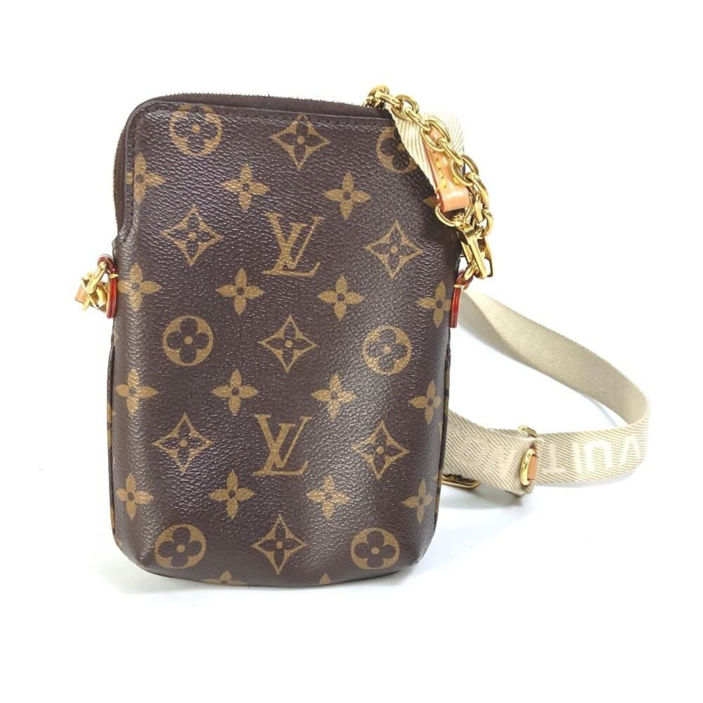 Louis Vuitton Shoulder Bags
