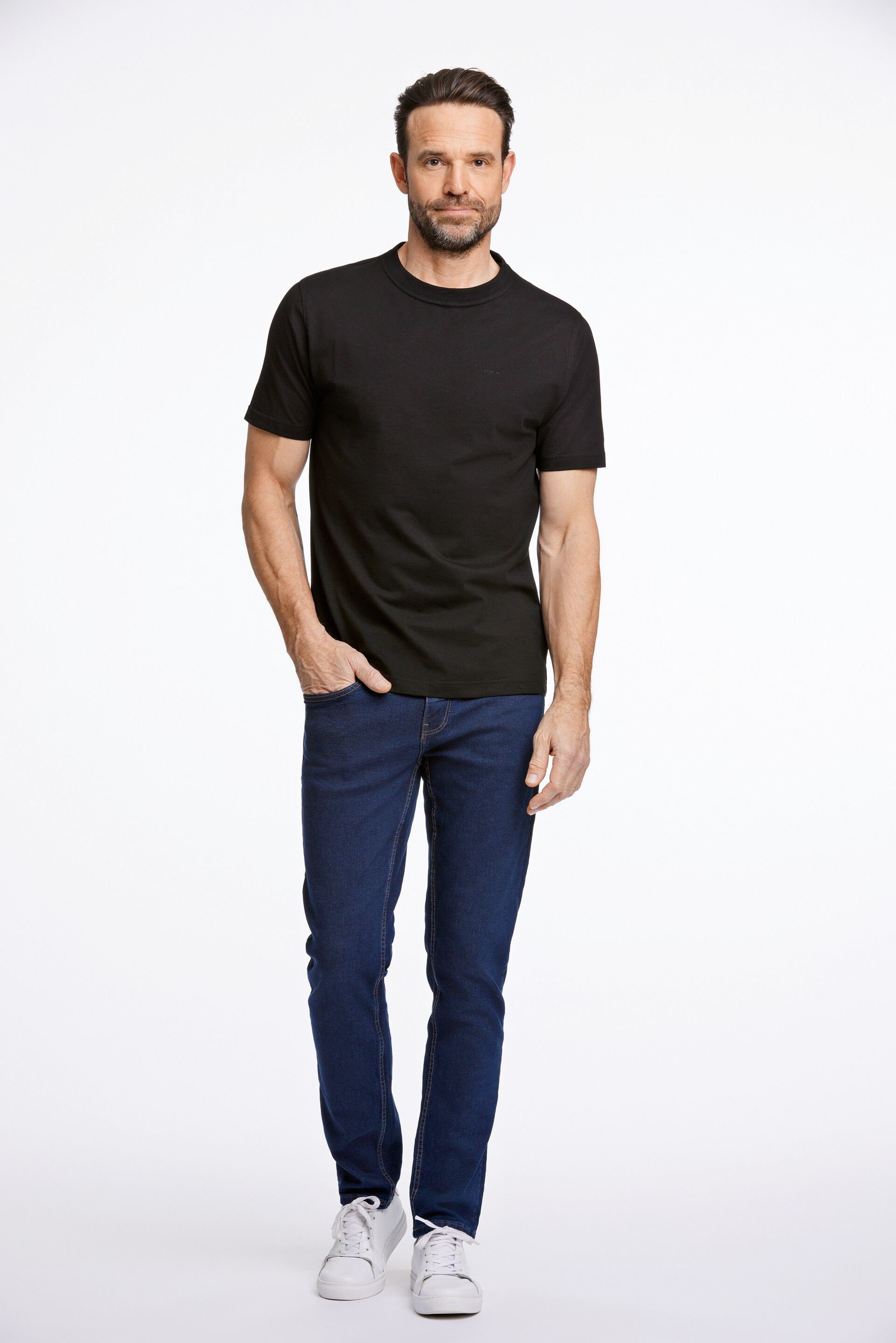 O-neck tee