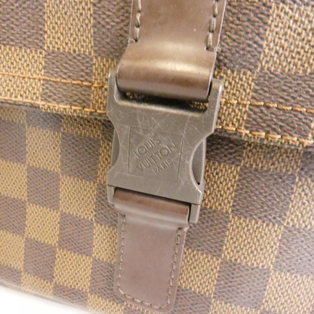 Louis Vuitton Shoulder Bags