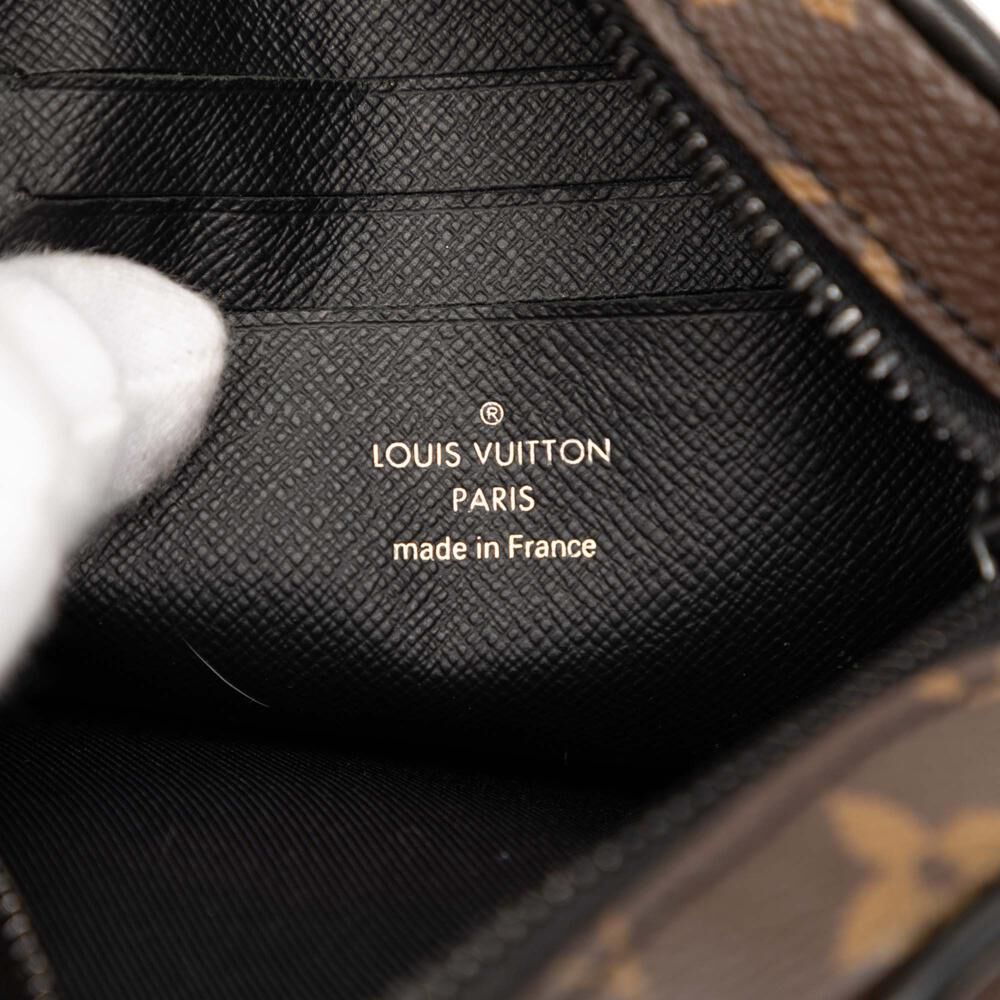 Louis Vuitton Shoulder Bags