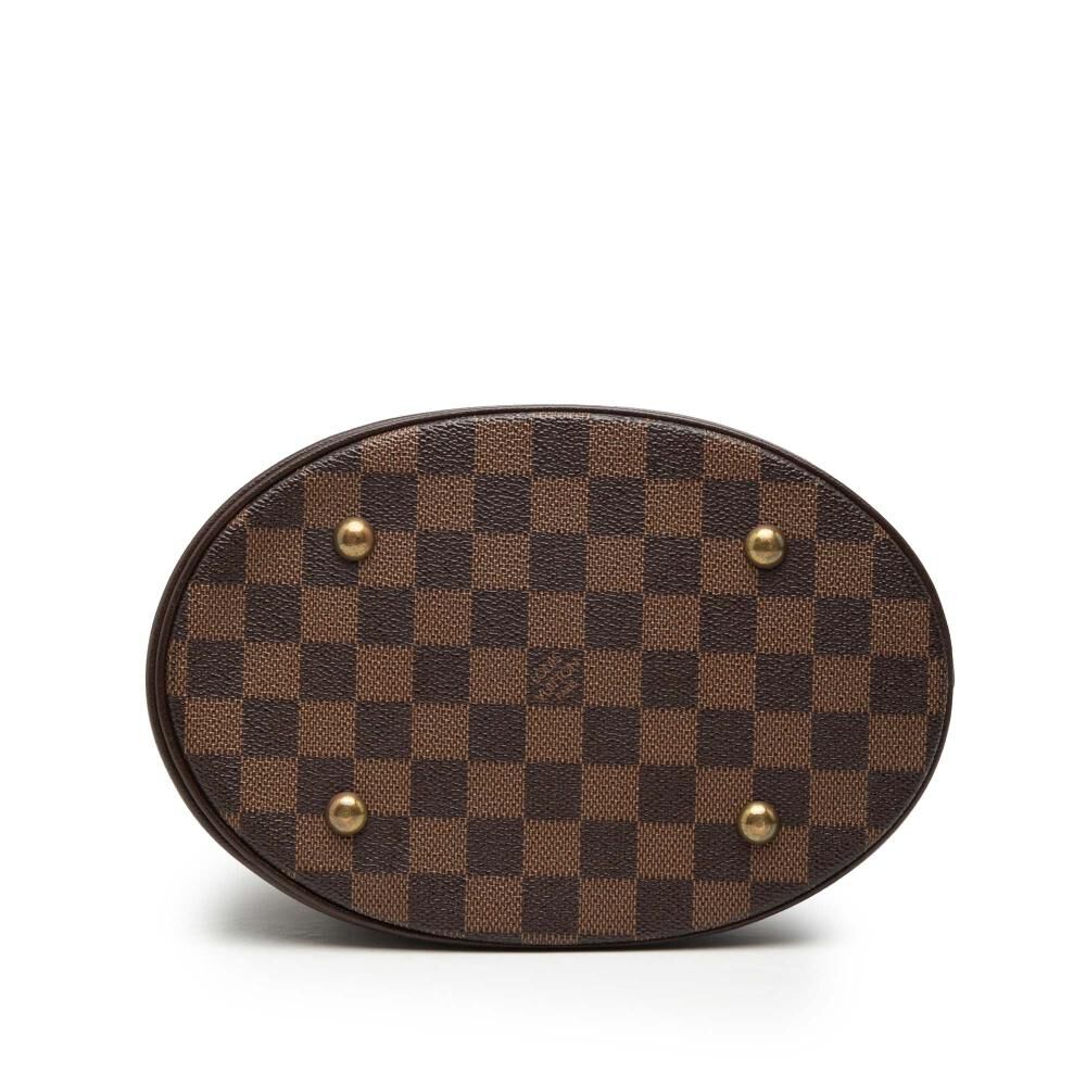 Louis Vuitton Marais