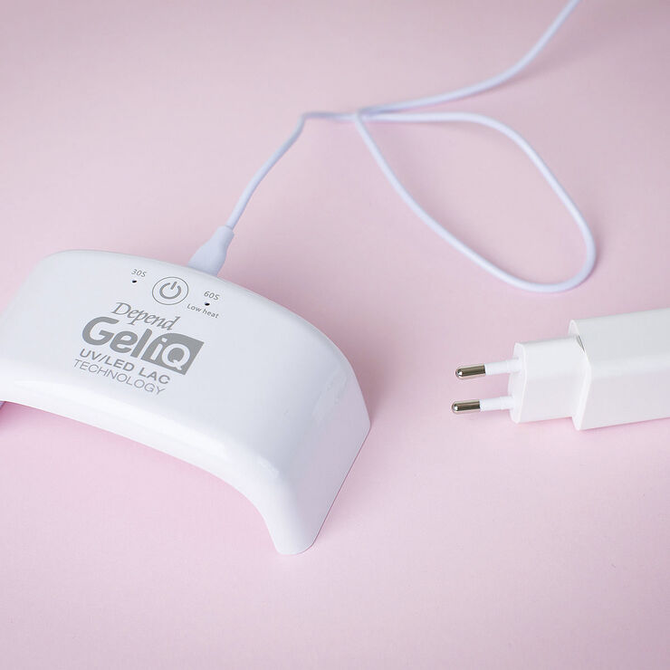 Lampa m. adapter EU se/fi/no/dk/gb/