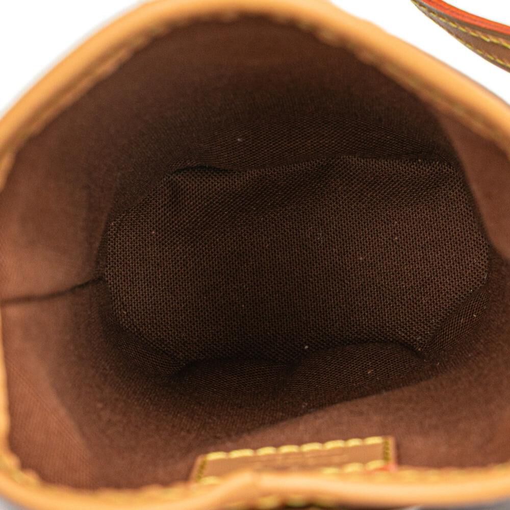 Louis Vuitton Shoulder Bags