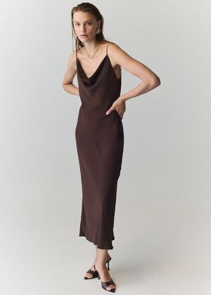 Draped dress with a crinkled effect