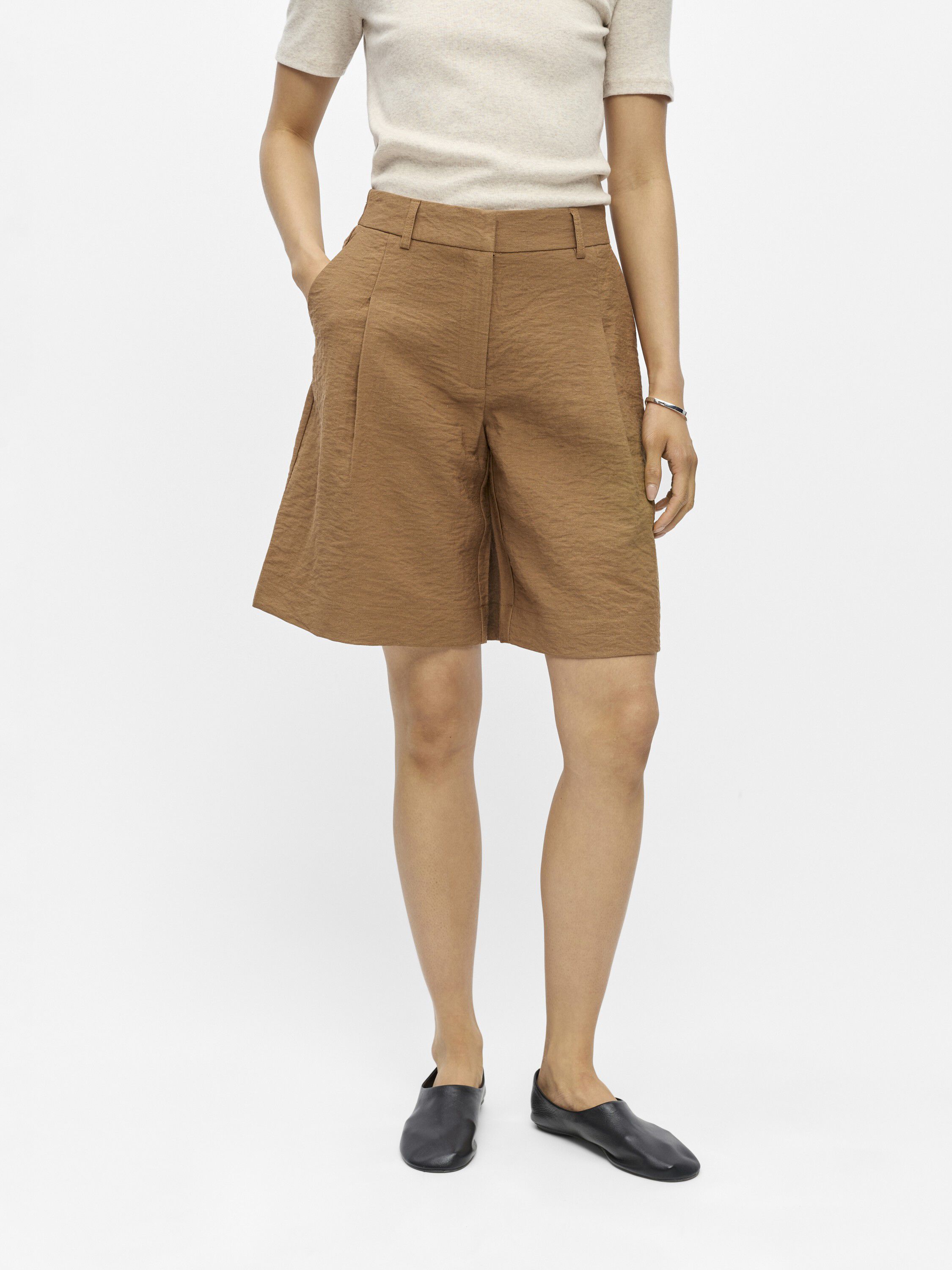 OBJGAMMA LO BERMUDA SHORTS 145