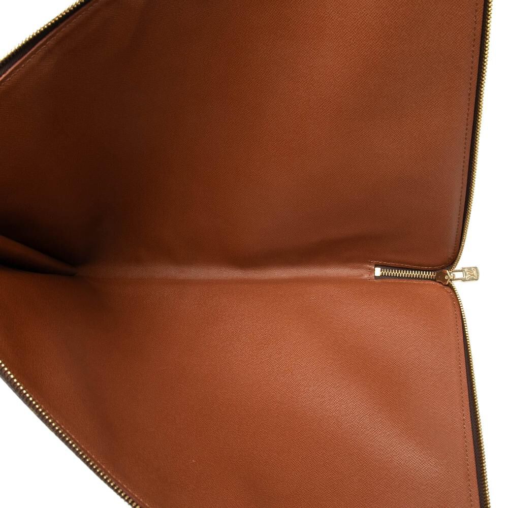 Louis Vuitton Poche Documents