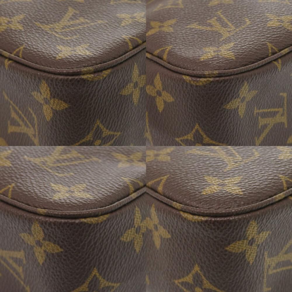 Louis Vuitton Clutch