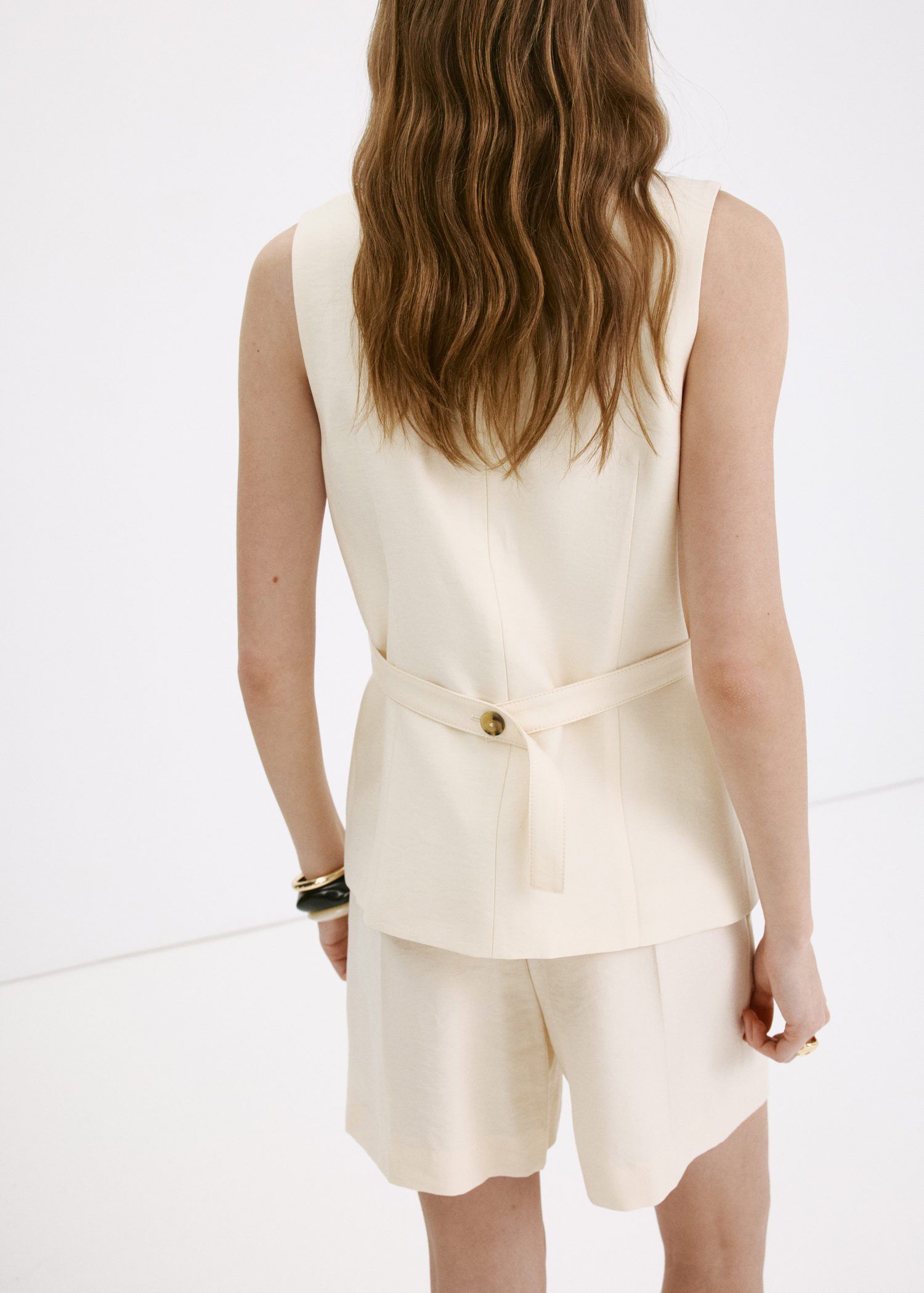 Waistcoat with buttons and pockets