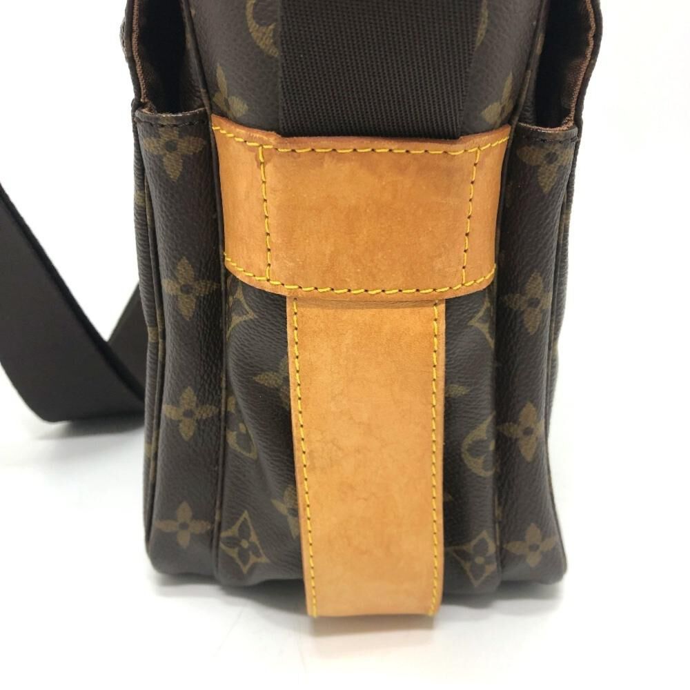 Louis Vuitton Messenger