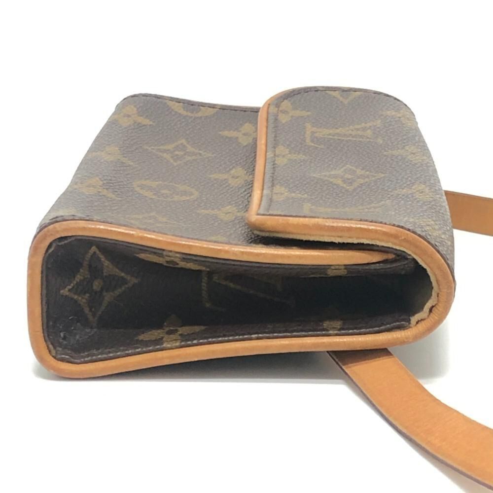 Louis Vuitton Clutch