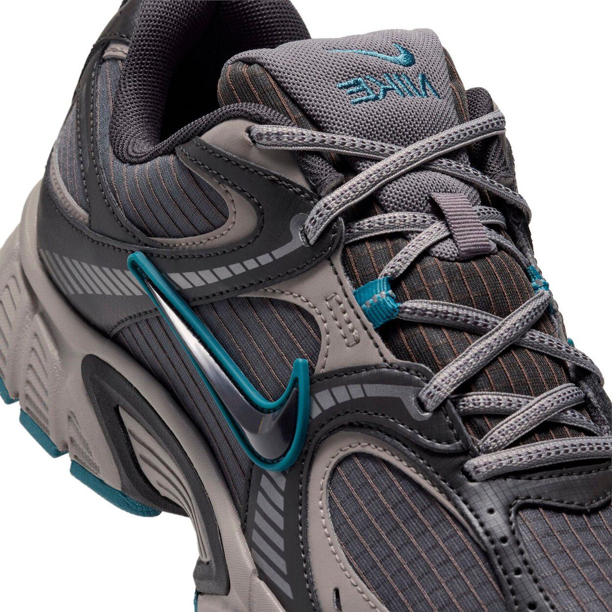 V5 RNR Ripstop Sneakers