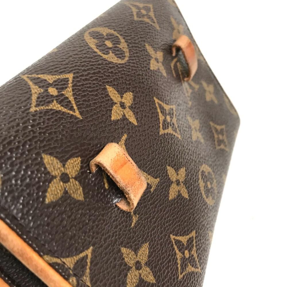 Louis Vuitton Pouch