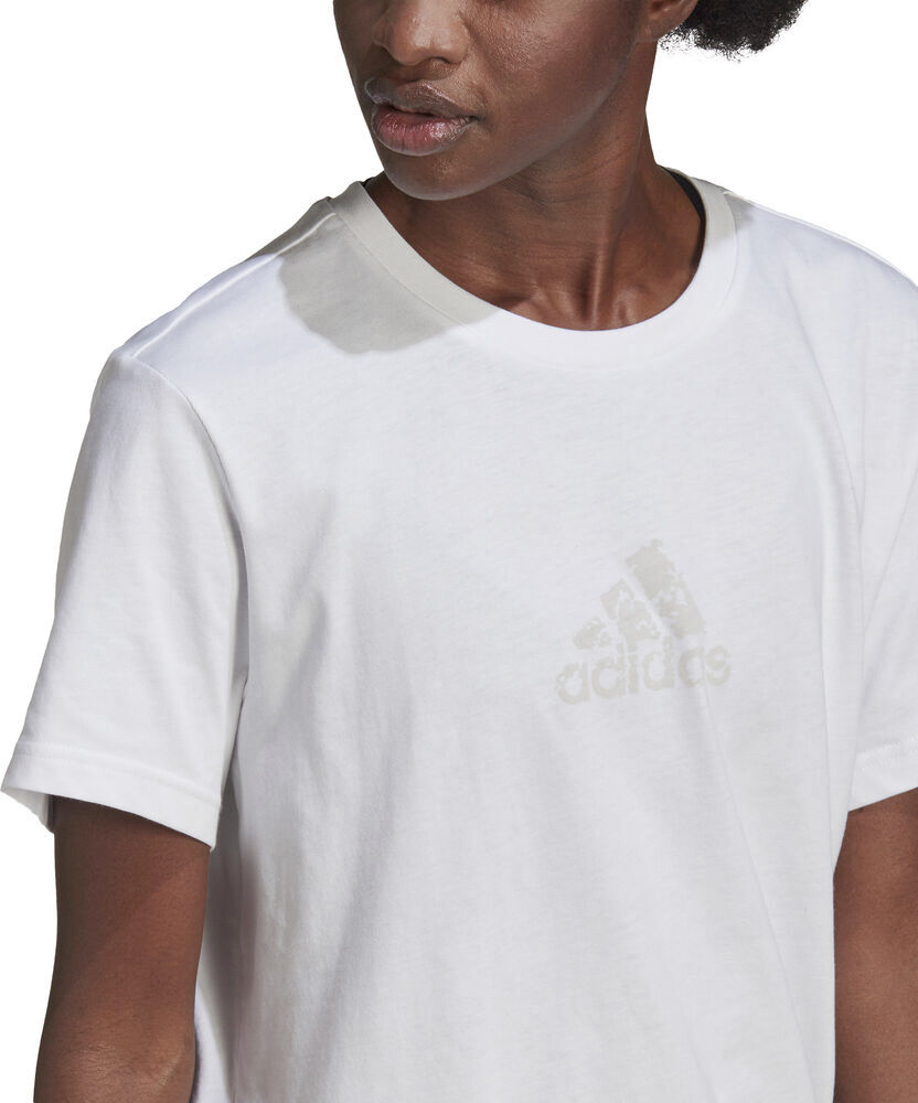 Badge of Sport Graphic T-shirt