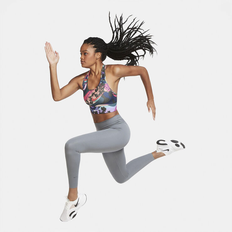 Swoosh Icon Clash - Sports-BH.