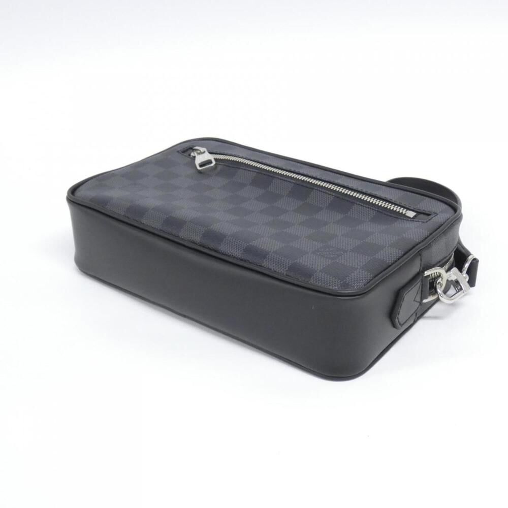 Louis Vuitton Clutch