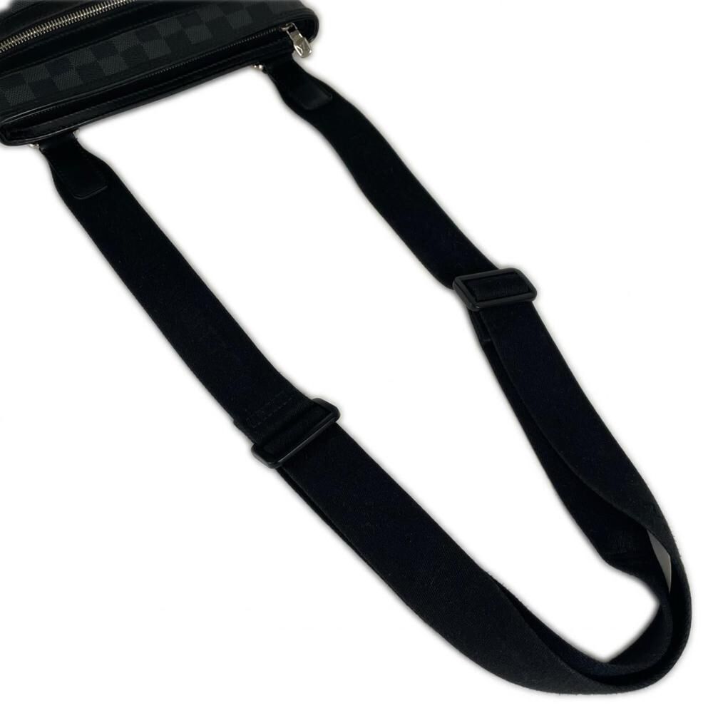 Louis Vuitton Shoulder Bags
