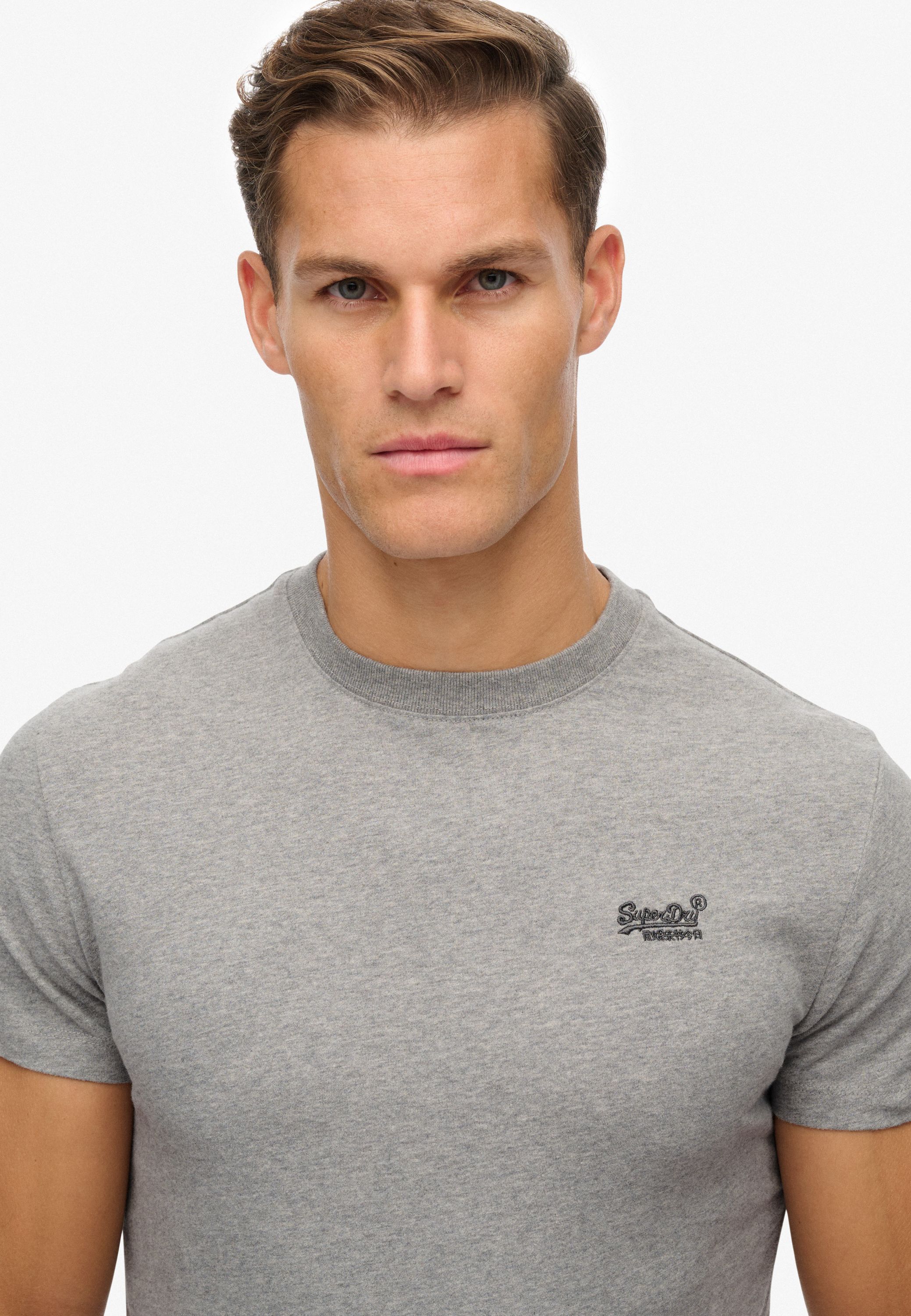 ESSENTIAL LOGO EMB TEE