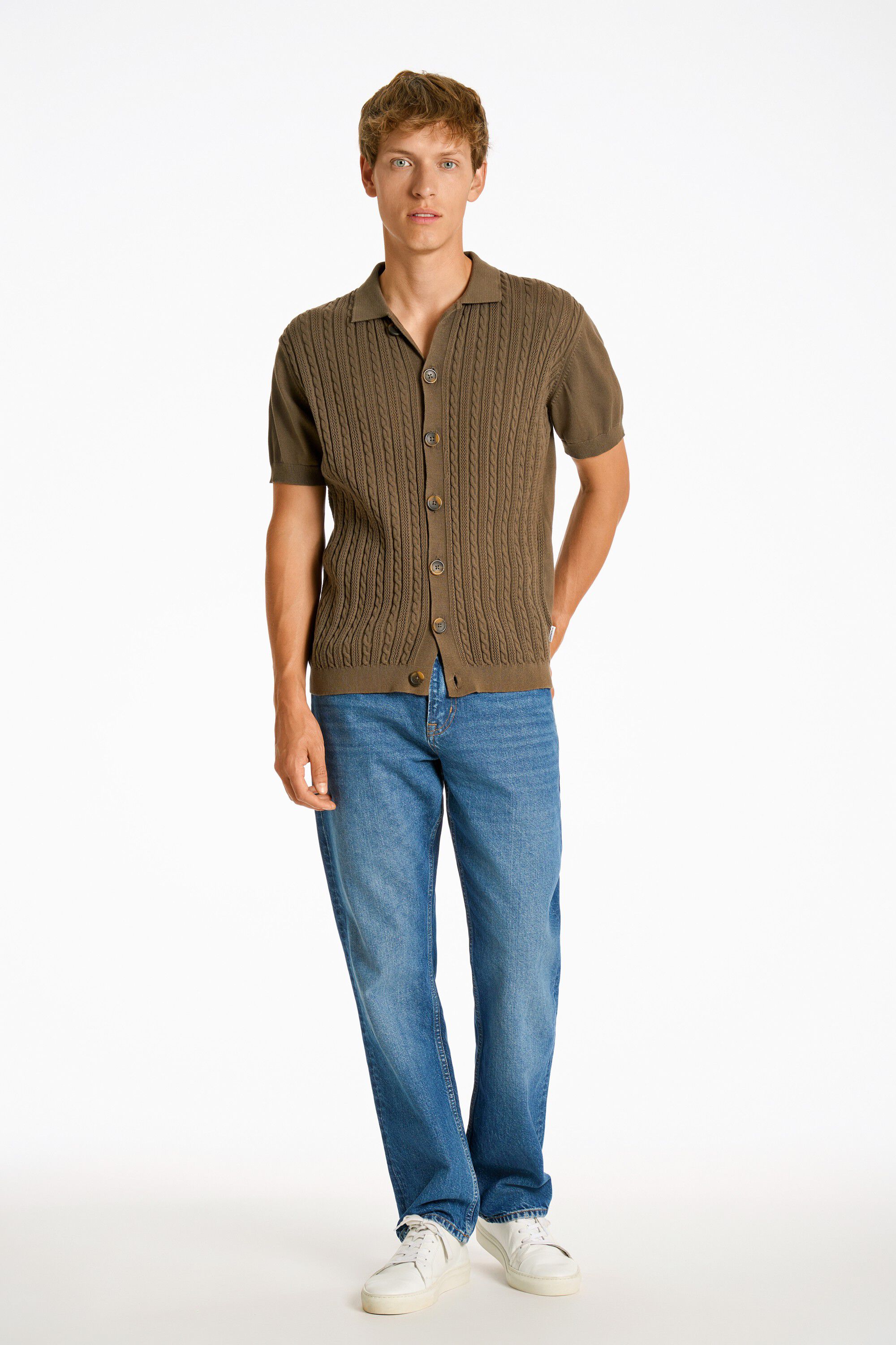 Knitted S/S cable cardigan