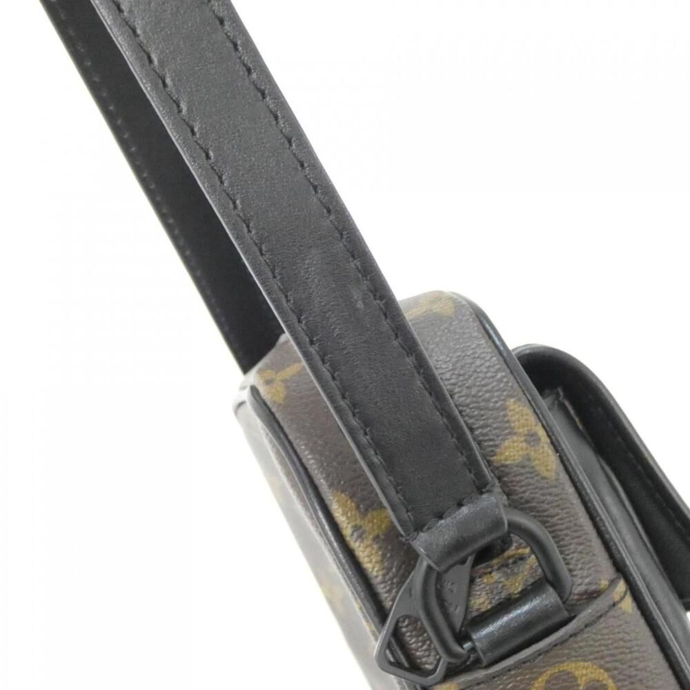 Louis Vuitton Shoulder Bags