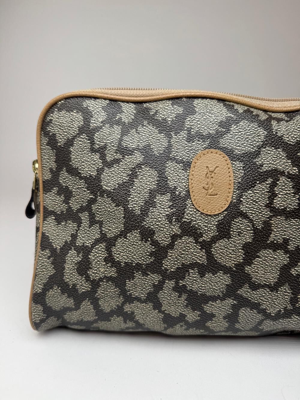 Yves Saint Laurent Clutch