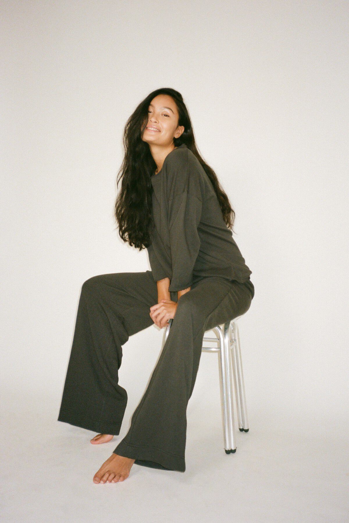 Light stretch relaxed pants - Calla