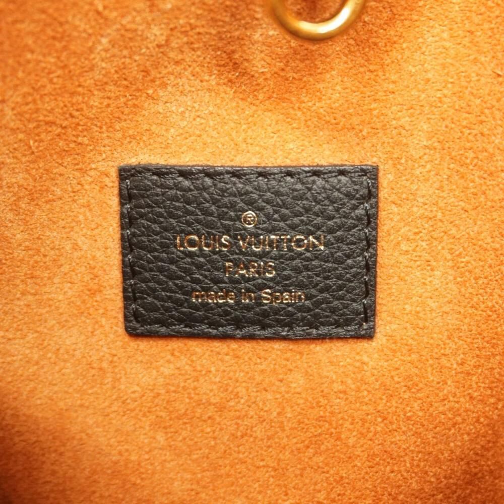 Louis Vuitton Shoulder Bags