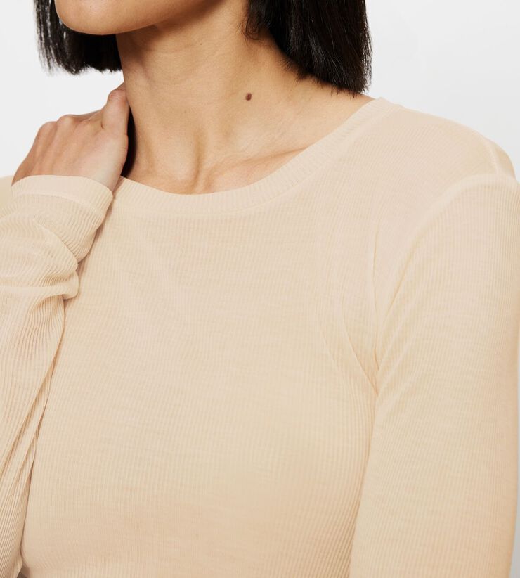 Beauty Layers TOP LSL Crew Neck