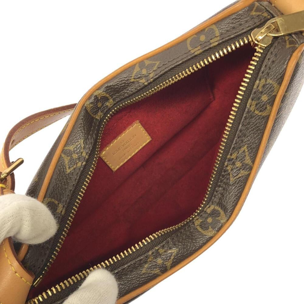 Louis Vuitton Croissant