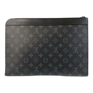 Louis Vuitton Clutch