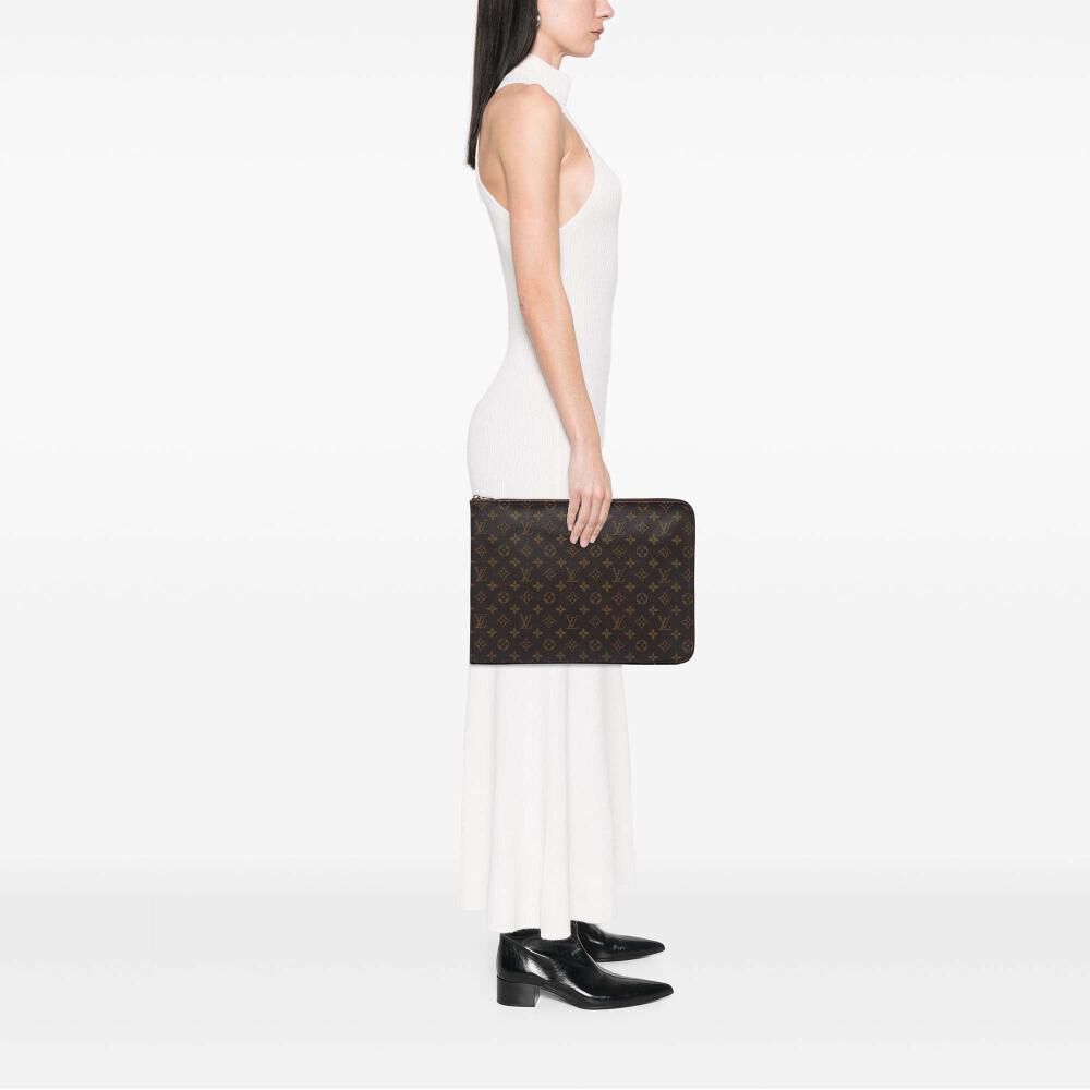 Louis Vuitton Poche Documents