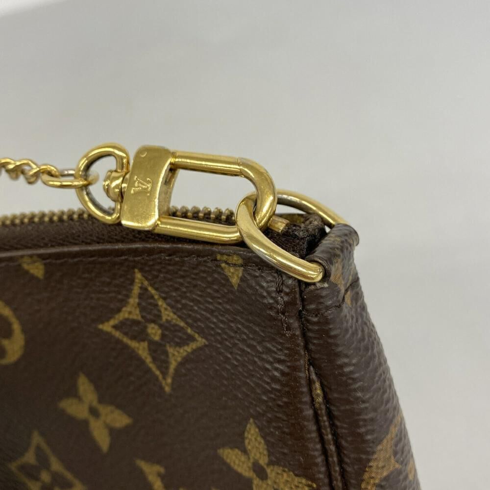 Louis Vuitton Pochette Accessoires