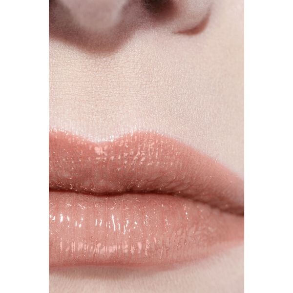 Hydrating Beautifying Tinted Lip Balm Buildable Colour