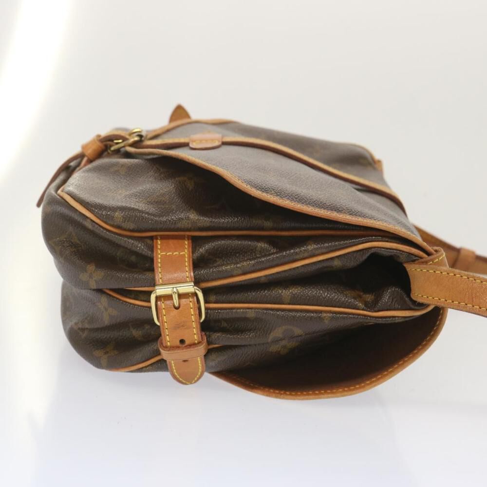 Louis Vuitton Saumur