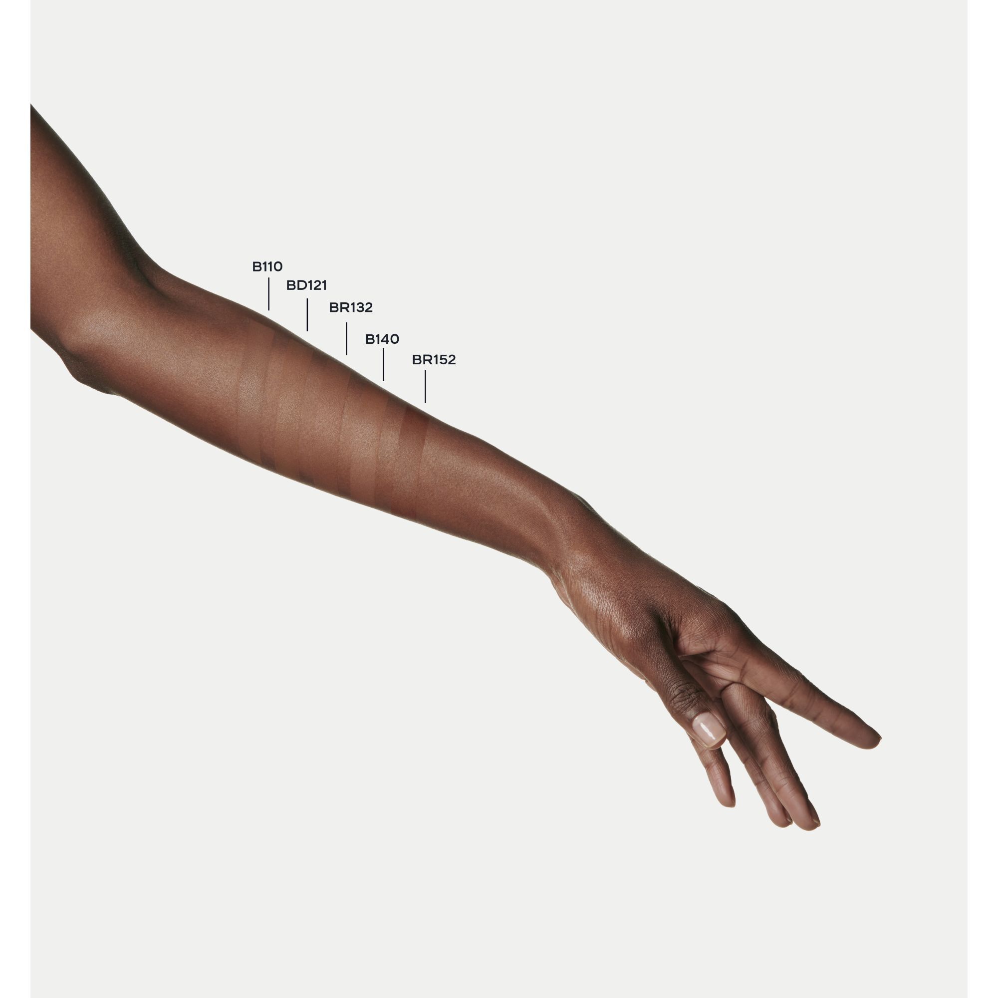 PUDDER FOR EN NATURLIG SUND GL&Oslash;D REFILL