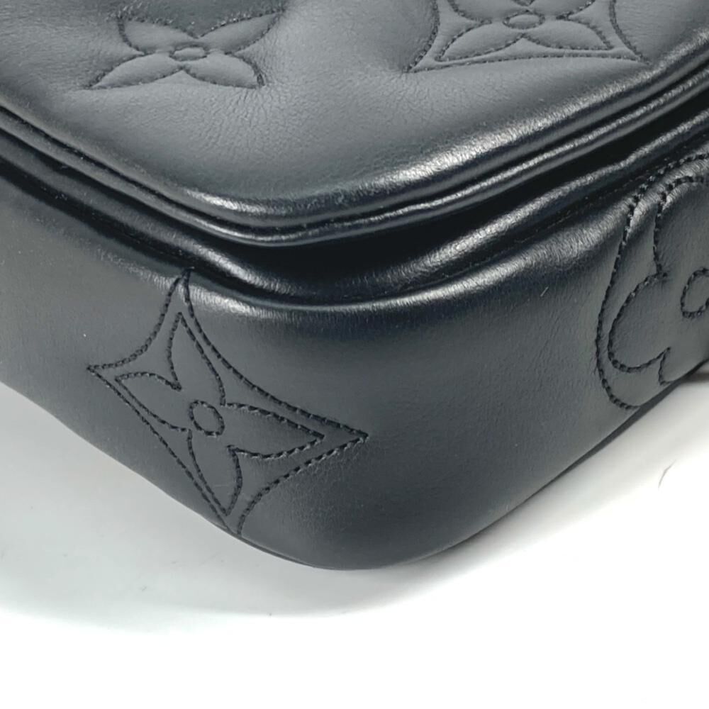 Louis Vuitton Clutch