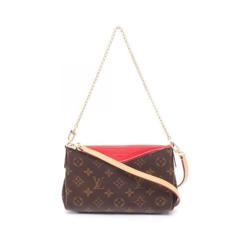 Louis Vuitton Shoulder Bags