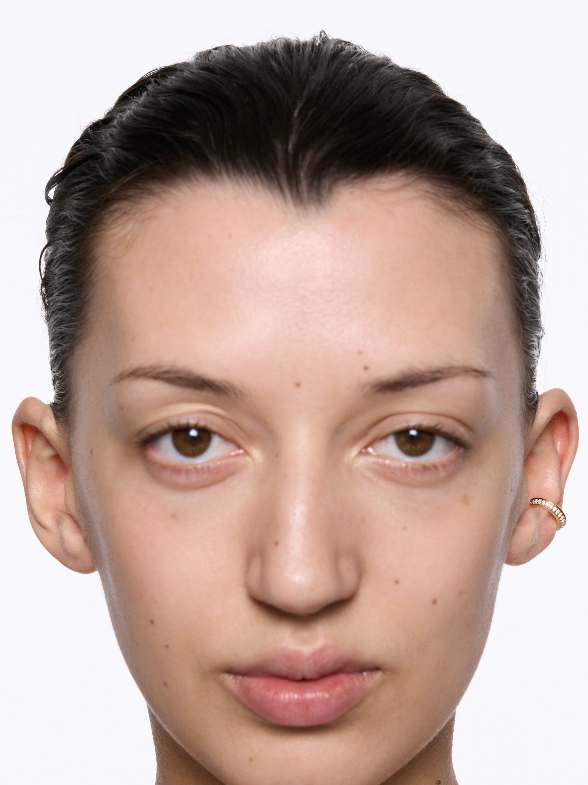Curvo Pave Ear Cuff Gold