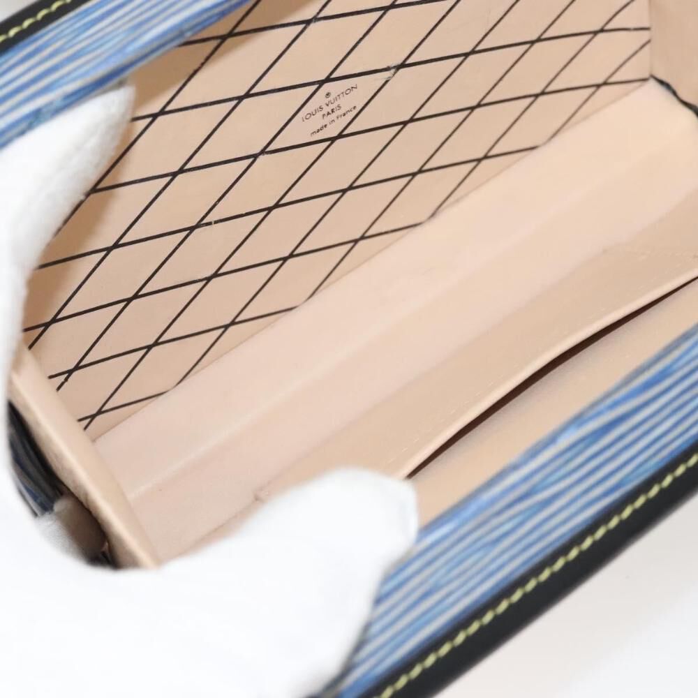 Louis Vuitton Petite Malle