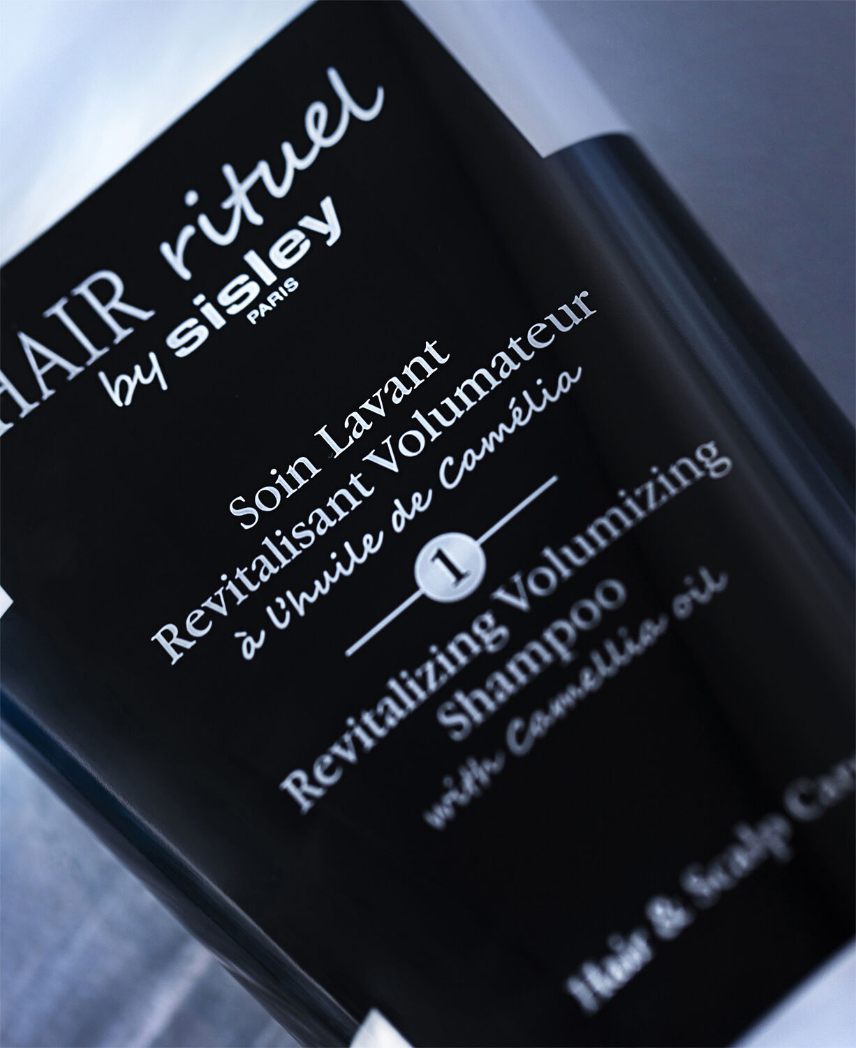 Revitalizing Volumizing Shampoo