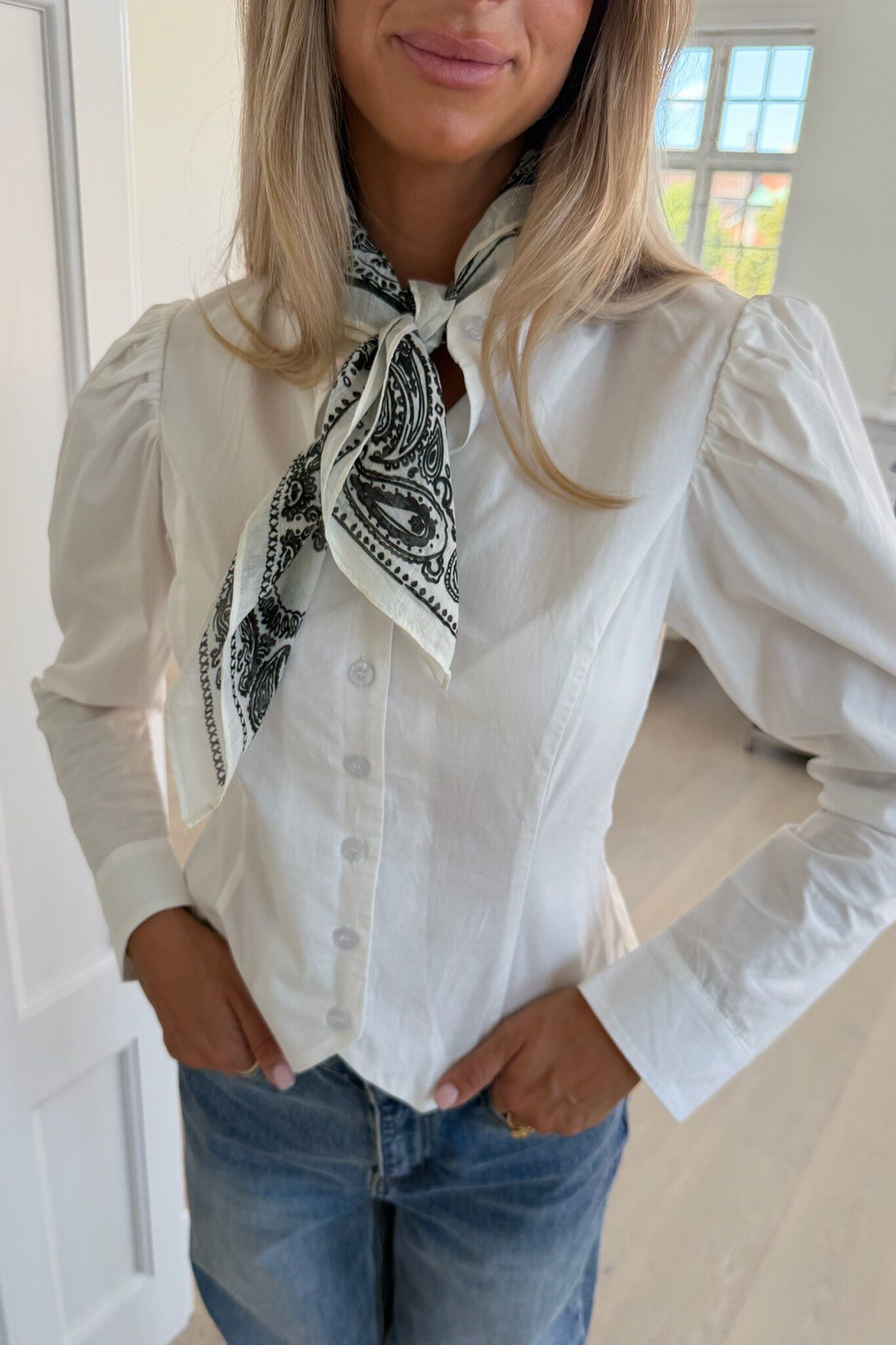 CallyIC Scarf