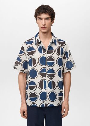 Printed short-sleeved shirt