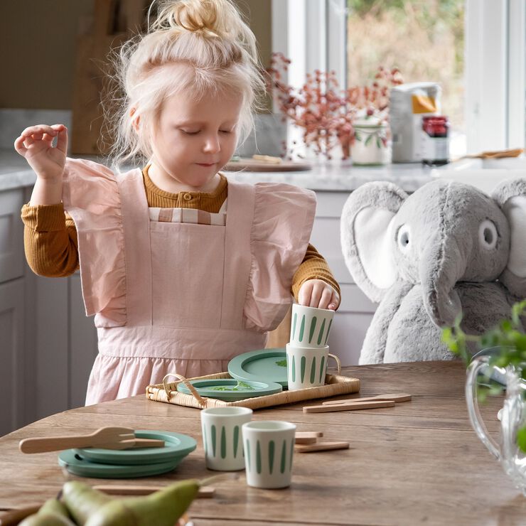 Spisesæt til 4, træ