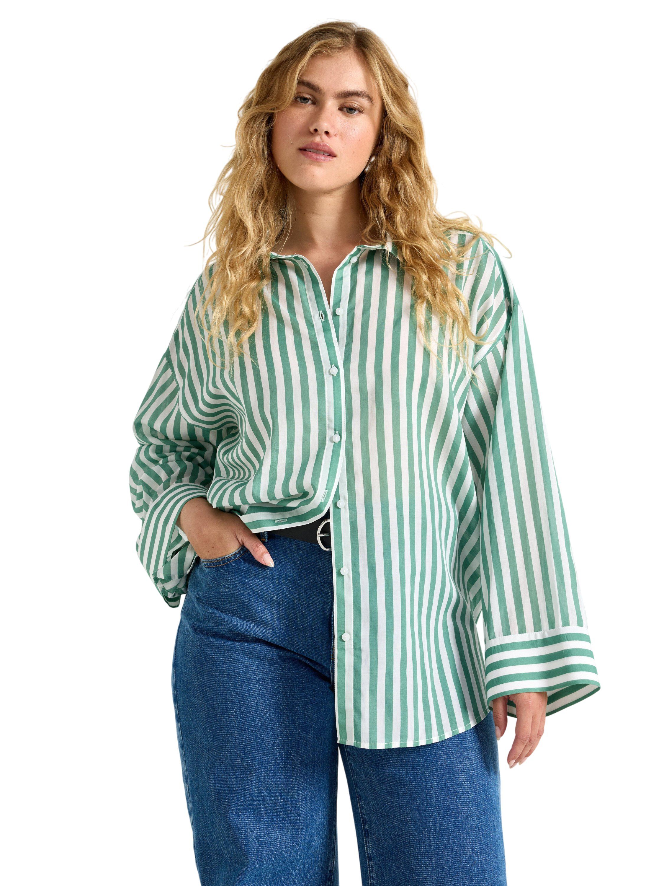 V&aelig;vet skjorte i viskoseblanding med