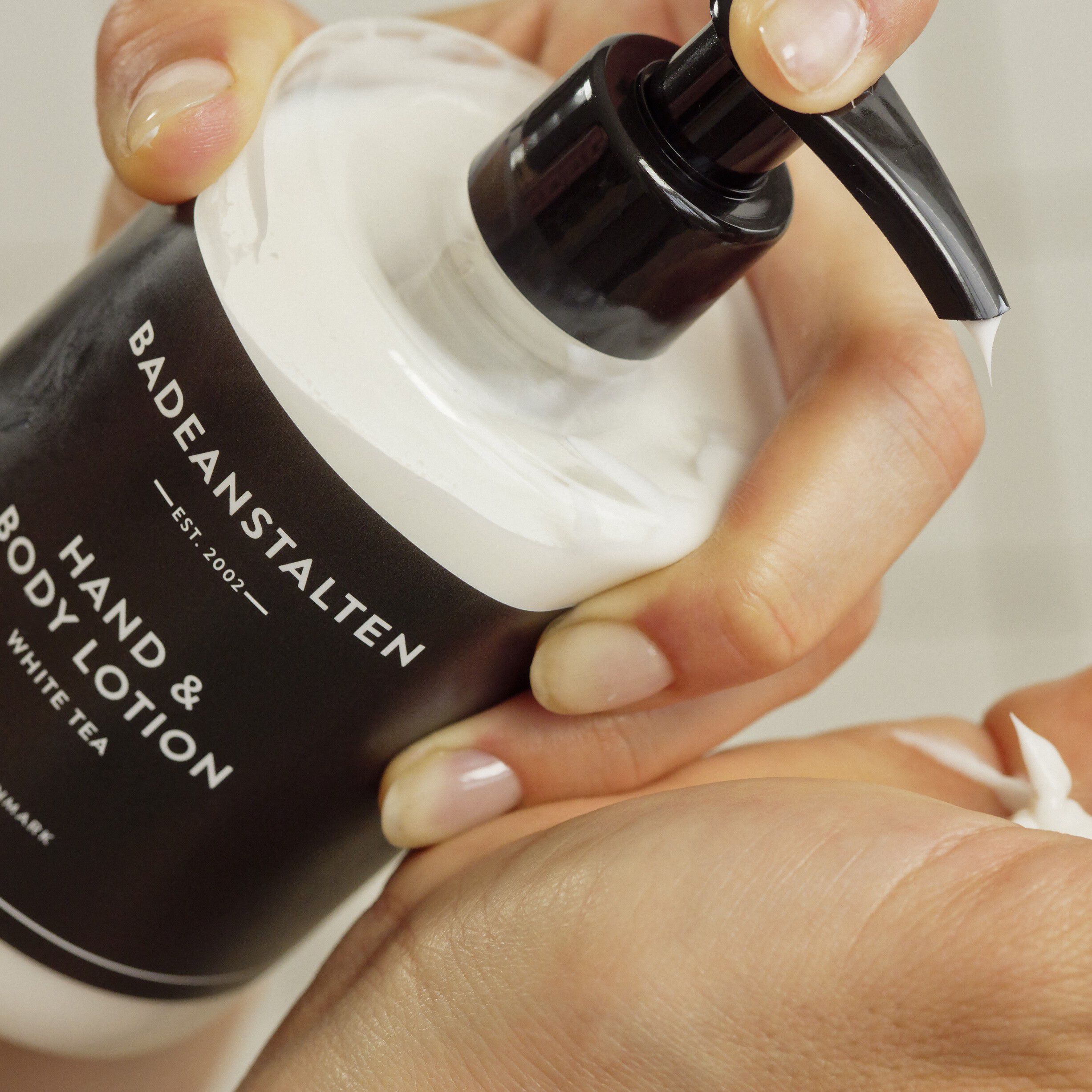 H&aring;nd- og Bodylotion - Hvid The