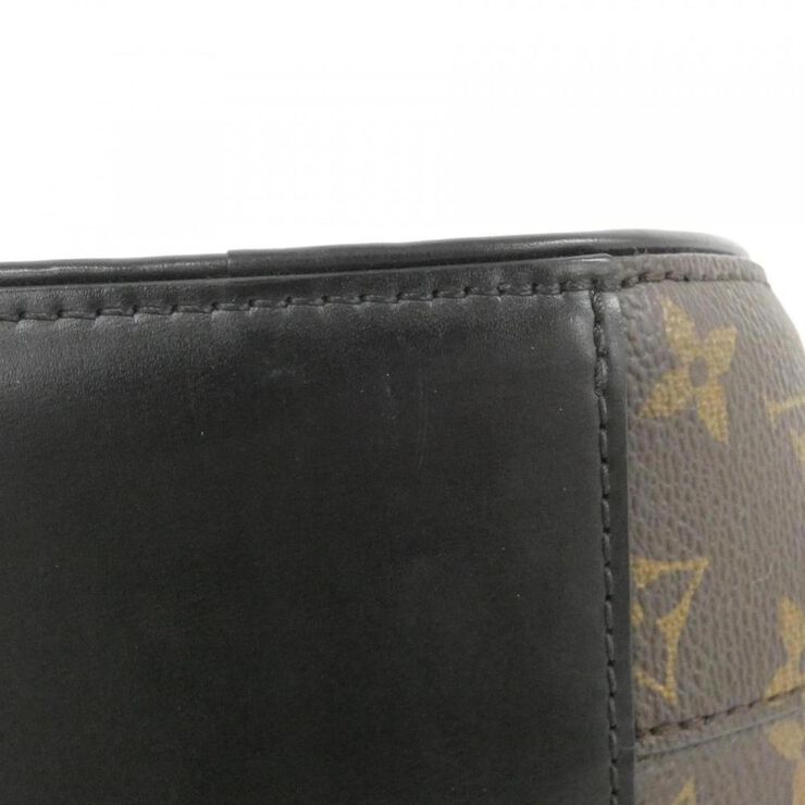 Louis Vuitton Crossbody Bag