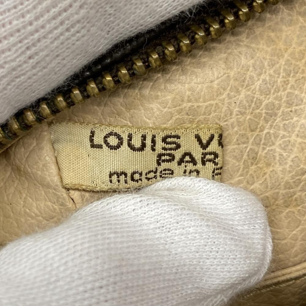 Louis Vuitton Trousse Toilette
