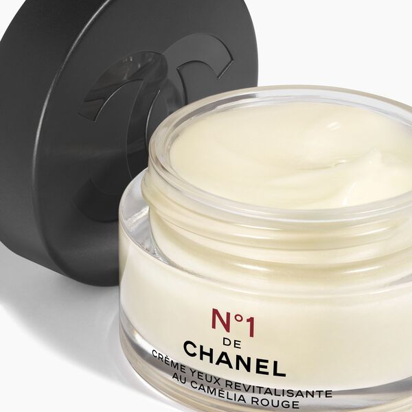 Anti-Dark Circles - Anti-Puffiness - Smooths