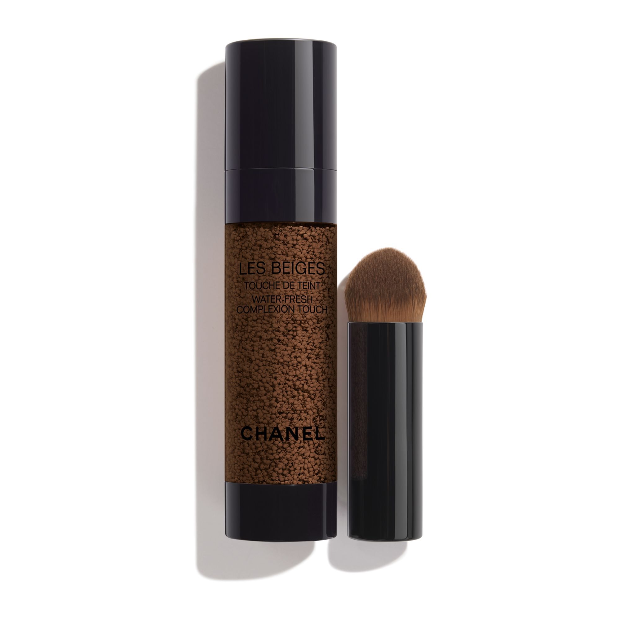 ENSARTET UDSTR&Aring;LING FUGT.