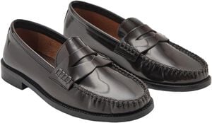 Gathered leather moccasin