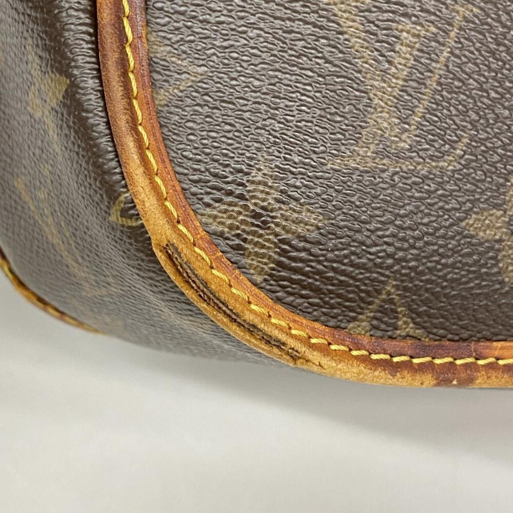 Louis Vuitton Shoulder Bags